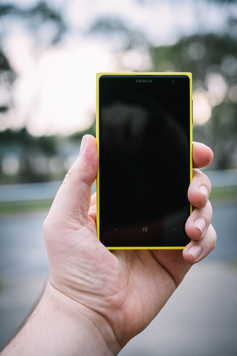 Lumia 1020 in hand